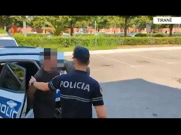  Sekuestrohen doza me lëndë narkotike LSD/ Arrestohet 20-vjeçari në Tiranë