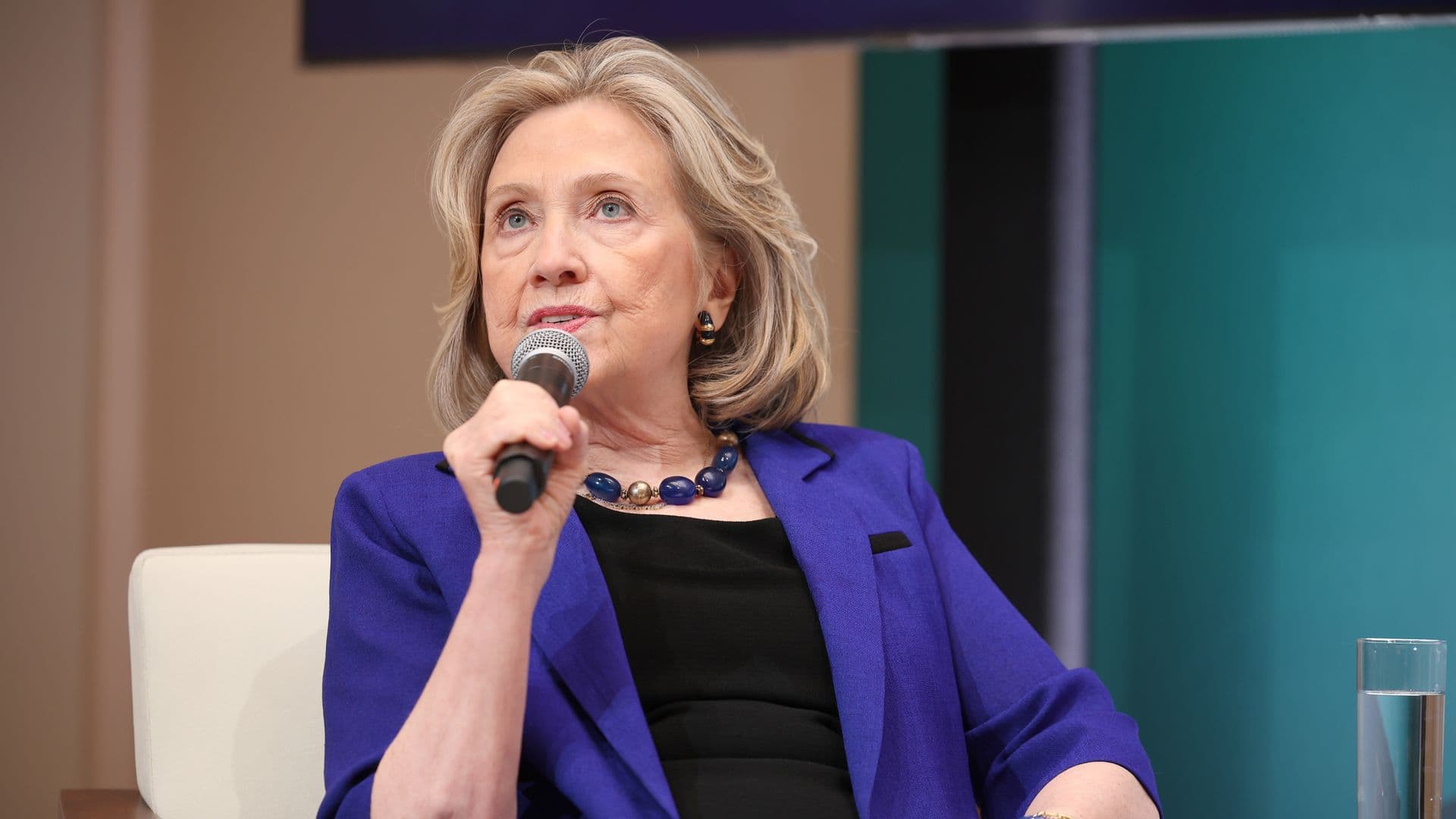 Zyra e Orbanit: Hillary Clinton s'na jep dot leksione mbi demokracinë! 