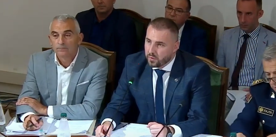 “Investoni në sisteme anti-dron”, Qose: Burgu i Lezhës i mbipopulluar, kemi mungesë stafi (VIDEO)
