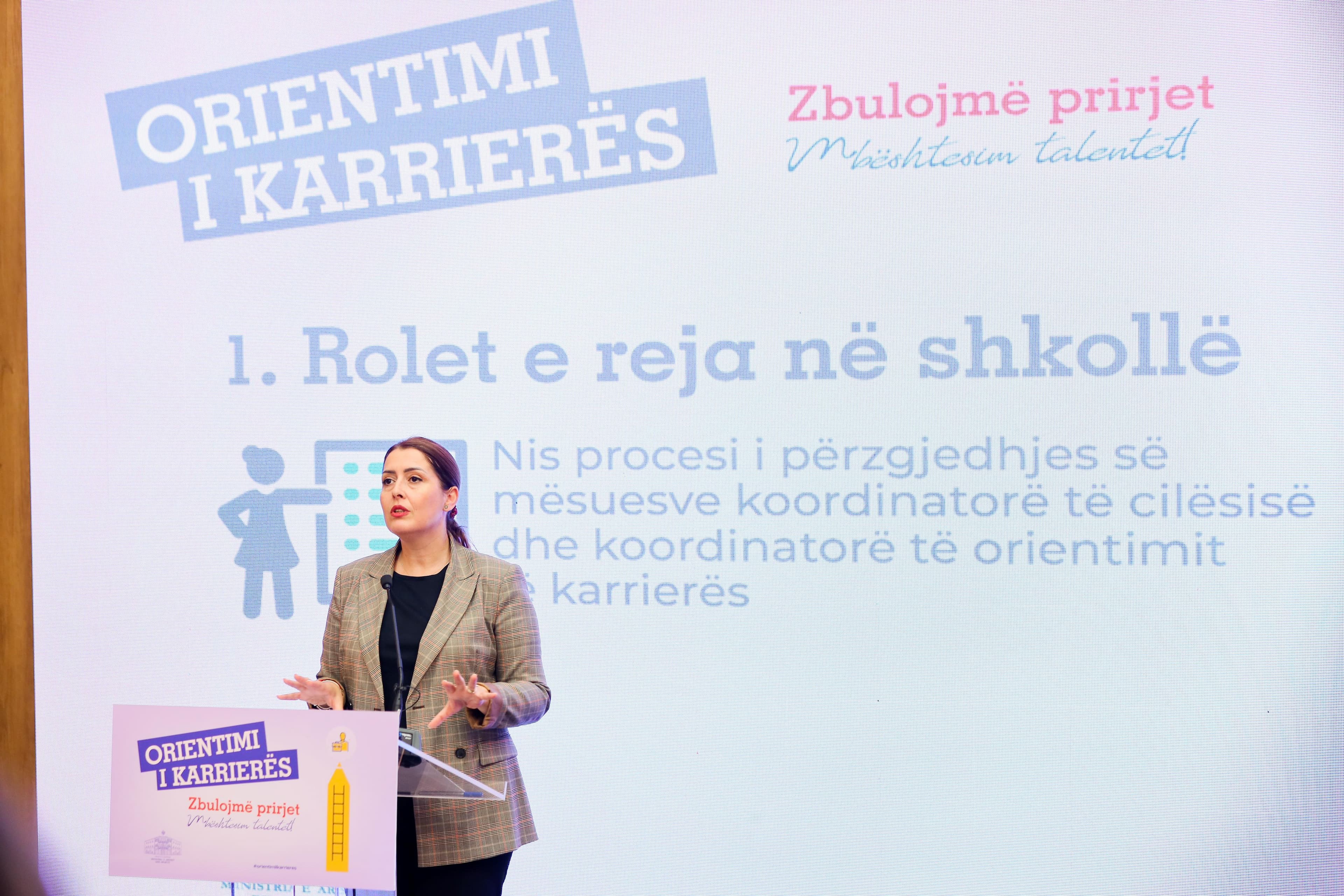 Manastirliu: 320 mësues të dedikuar për këshillimin e karrierës