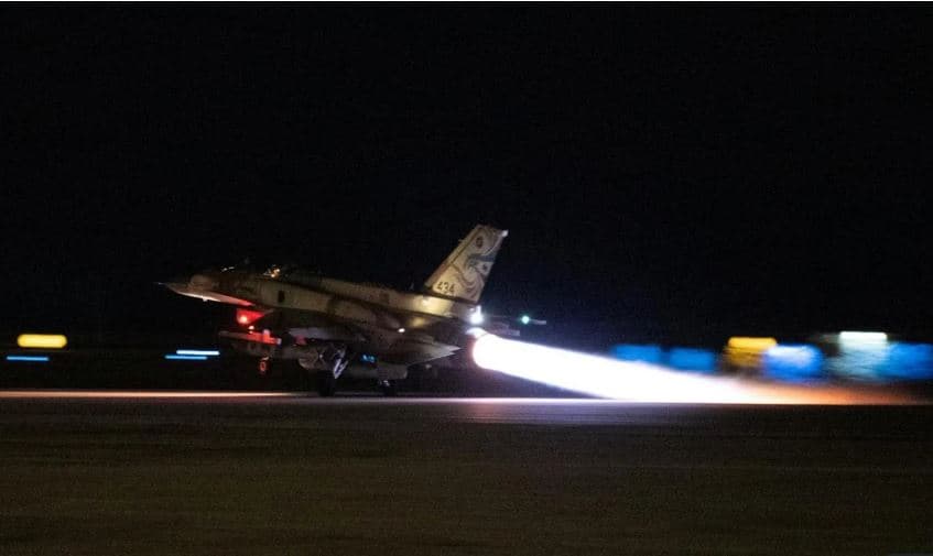 Izraeli bombardon Libanin jugor, godet rreth 100 raketahedhëse të Hezbollahut