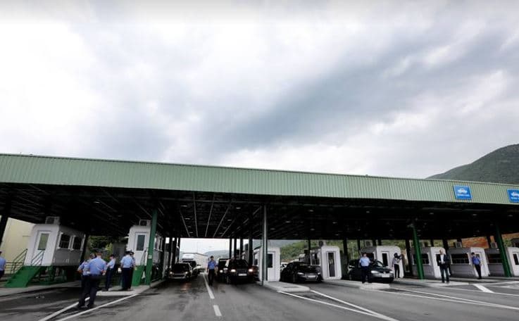 Hynte në Shqipëri me kanabis në makinë, arrestohet një person në Morinë