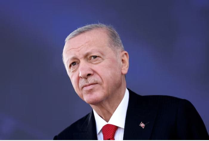 Erdogan i bën thirrje që SHBA-së të heqë sanksionet që pengojnë blerjet për mbrojtjen