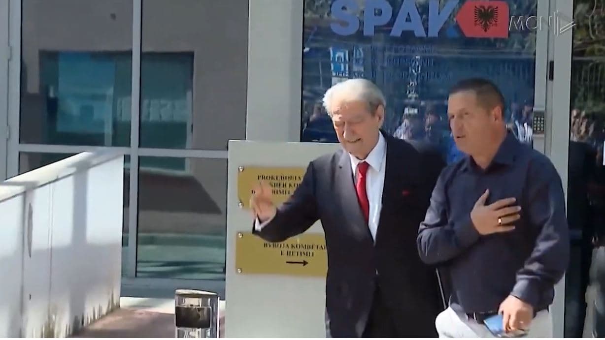 “Rama përdor drejtësinë për të fituar zgjedhjet”. Berisha: Diskutimet me Metën për qeveri teknike dhe protestat