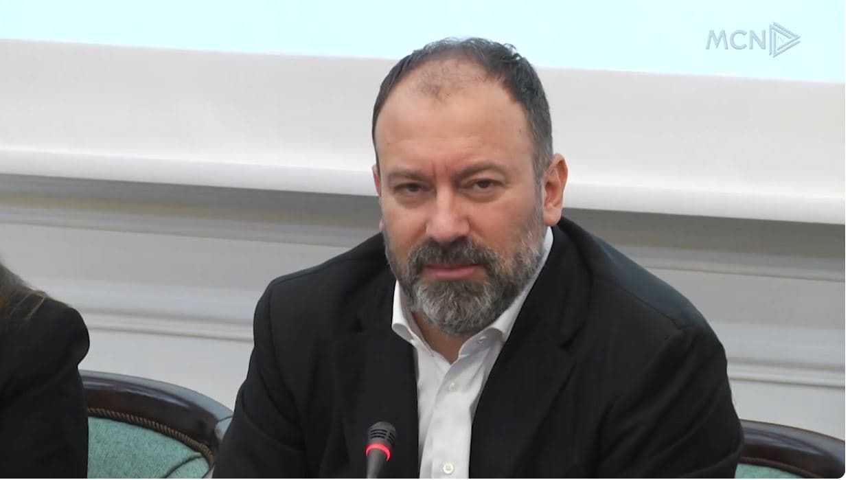 Mbetjet, dorëzohen kryebashkiakët. Kryetarë të PS dhe PD pranojnë dështimin e qeverisë