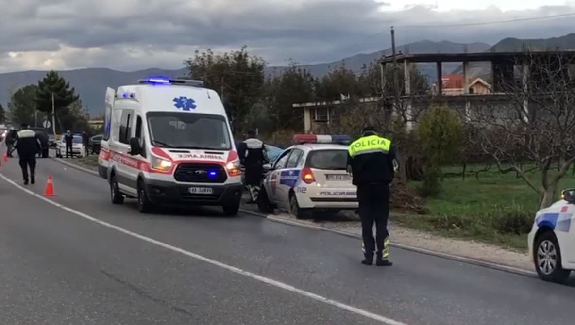 Shkodër/ Humb kontrollin e motorit dhe përfundon në kanal, humb jetën efektivi i FNSH