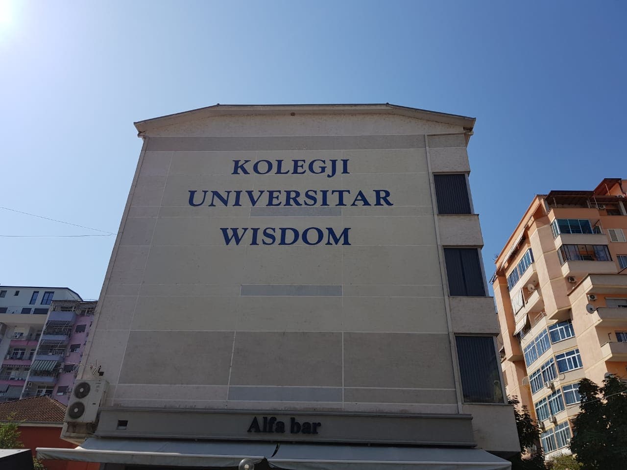 Skandali me diplomat/ Këshilli i Ministrave vendos mbylljen e veprimtarisë së “Wisdom”-it