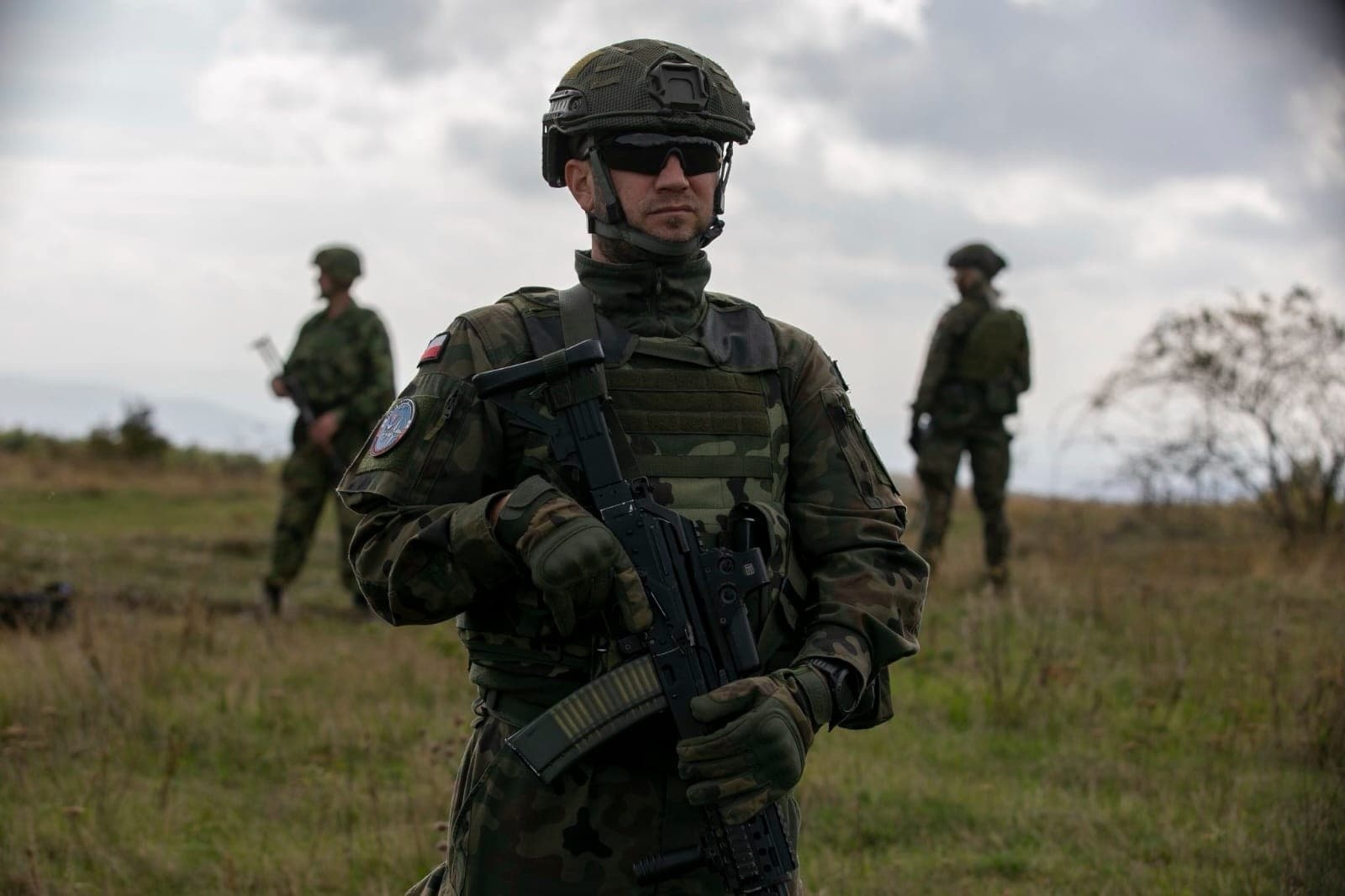 KFOR kryen patrullime të sinkronizuara me ushtrinë serbe në vijën kufitare të Kosovës