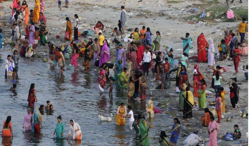 Mbi 40 fëmijë në Indi mbyten gjatë festivalit hindu