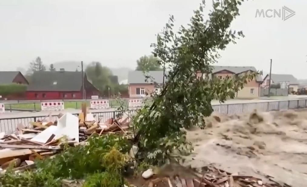 Shqipëria “kërcënohet” nga  përmbytjet, bashkive u kërkohet pastrimi i kanaleve kulluese (VIDEO)