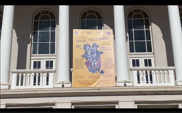 Shfaqja “Opera për tre groshë”, premierë në teatrin “Migjeni”