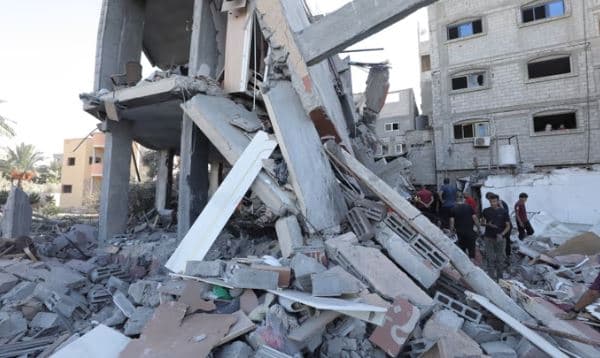 Emiri i Katarit akuzon Izraelin për 'gjenocid kolektiv'