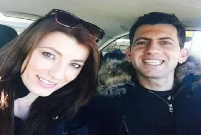 Dogji bashkëshorten me benzinë, arrestohet pas një muaji 31-vjeçari në Korçë