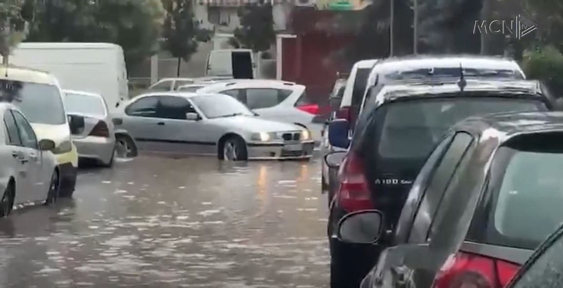 Përmbytet Lezha dhe Durrësi. Moti i keq, prurjet e larta krijojnë probleme edhe në Vlorë e Lushnjë (VIDEO)