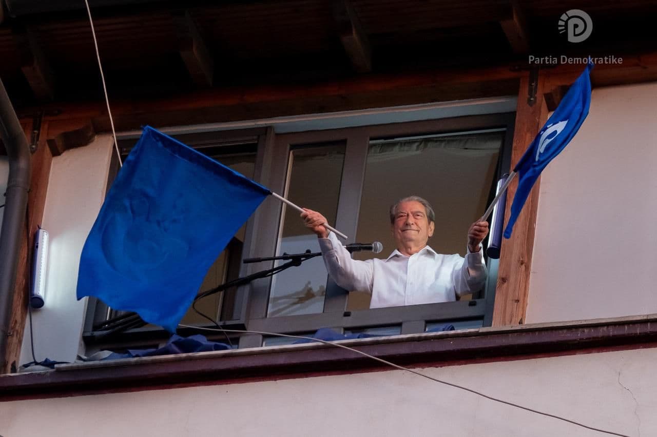 Berisha thirrje qytetarëve për protestë: Kjo ditë historike ka vetëm një objektiv- fitoren e opozitës!