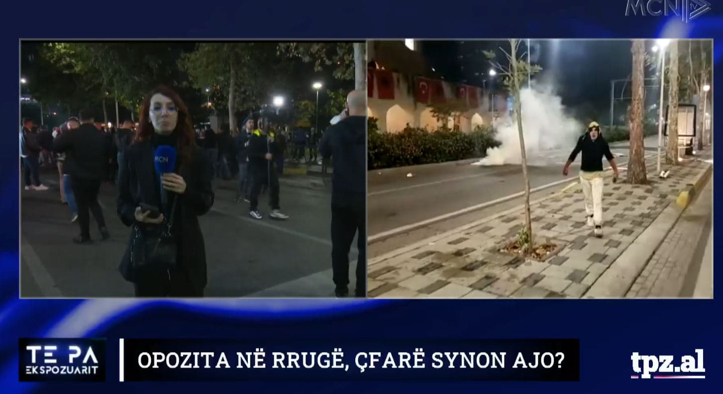 “Mosbindja civile”/ Protestuesit shkatërrojnë tabelat e reklamave në rrugët e Tiranës