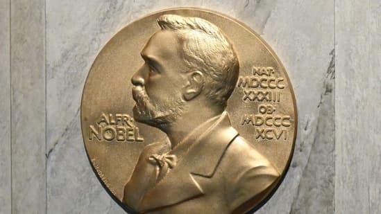 Të mbijetuarit nga bomba atomike fitojnë Nobelin për Paqe