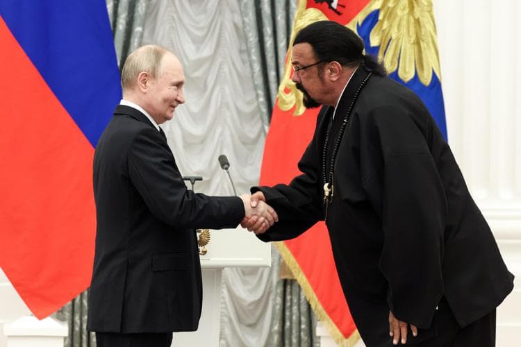 Steven Seagal: Do të vdisja për Putinin. Dhe Rusia është gati ta dërgojë në luftë