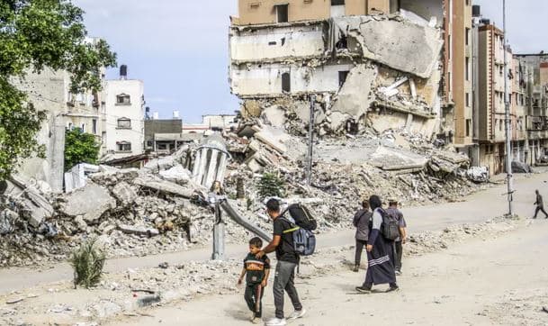 30 të vrarë nga sulmet izraelite në kampin Jabalia të Gazës, mes tyre gra dhe fëmijë