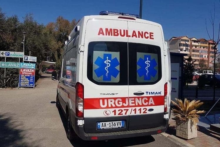 Kamëz/ Gjyshi përplas me makinë nipin, humb jetën fëmija 2-vjeç