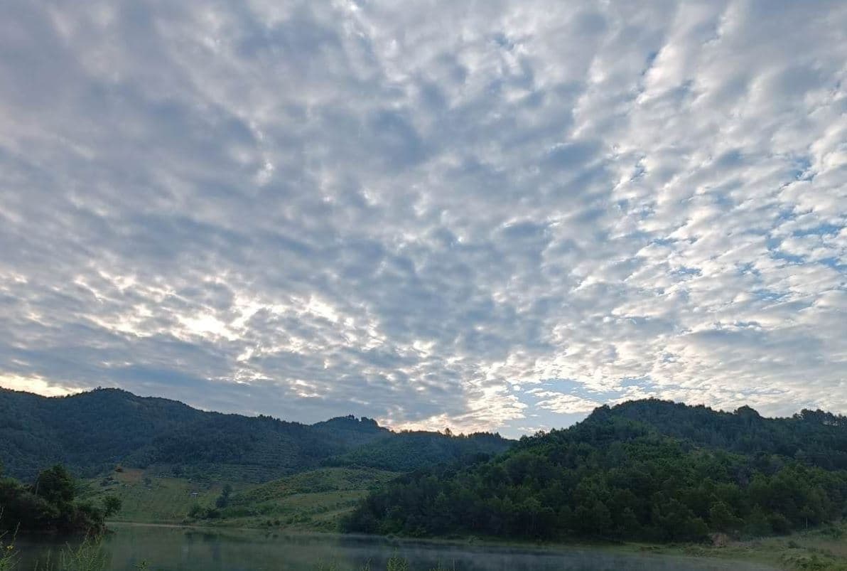 Vranësira të dendura, parashikimi i motit për ditën e sotme 