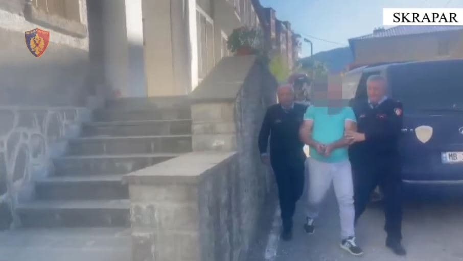 Berat, një person kapet me 6.4 kg kanabis dhe armë