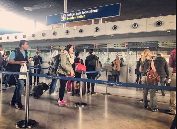 Franca do të vendosë kontrolle të përkohshme kufitare me të gjitha vendet fqinje nga 1 nëntori