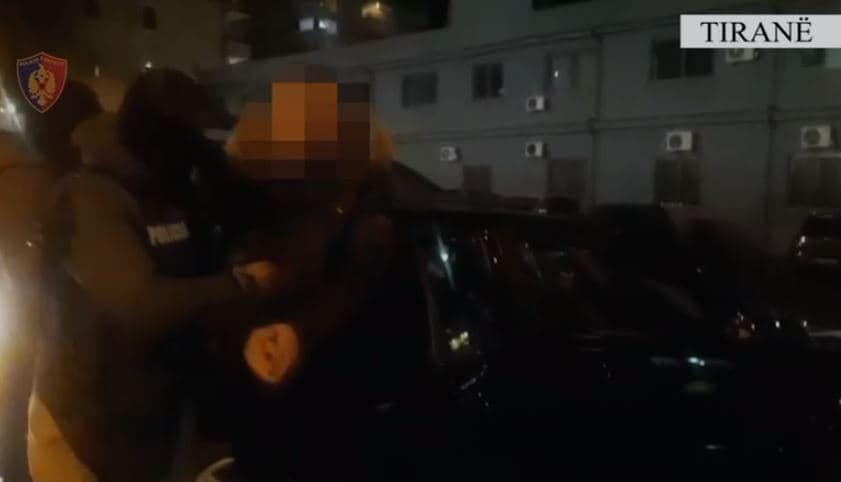 Në kërkim në Itali për grabitje dhe rrëmbim, kapen në Tiranë 