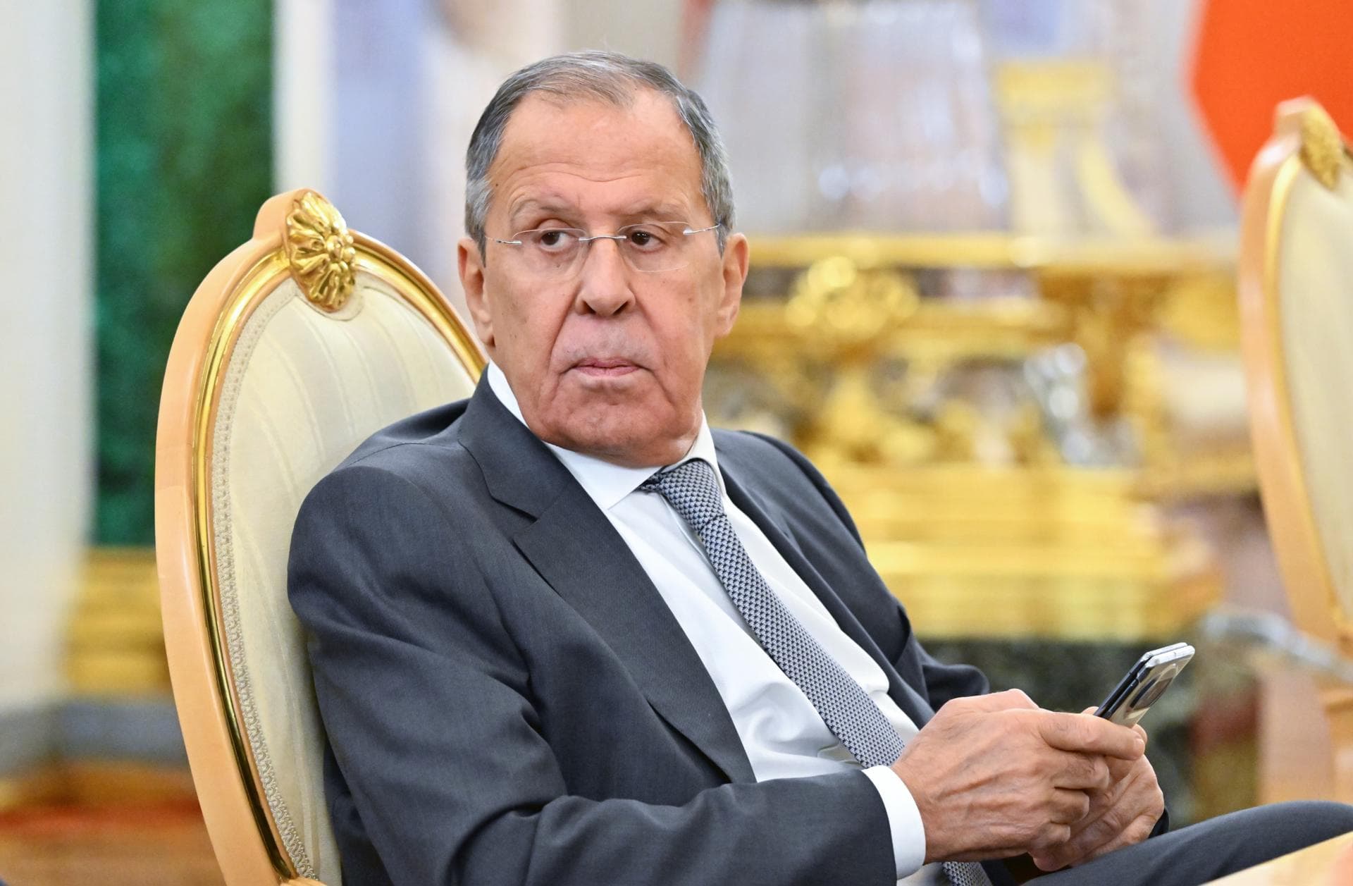 Lavrov: Anglo-saksonët po përgatitin Evropën Perëndimore për përplasje direkte me Rusinë