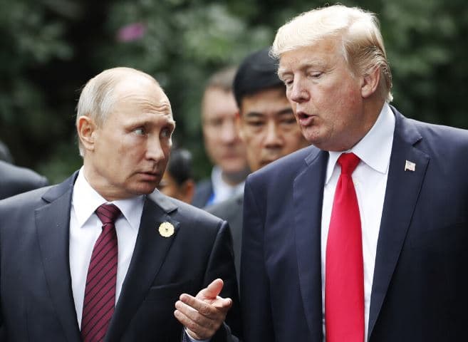 Putin përgëzon Trump për fitoren: Rusia është gati për dialog
