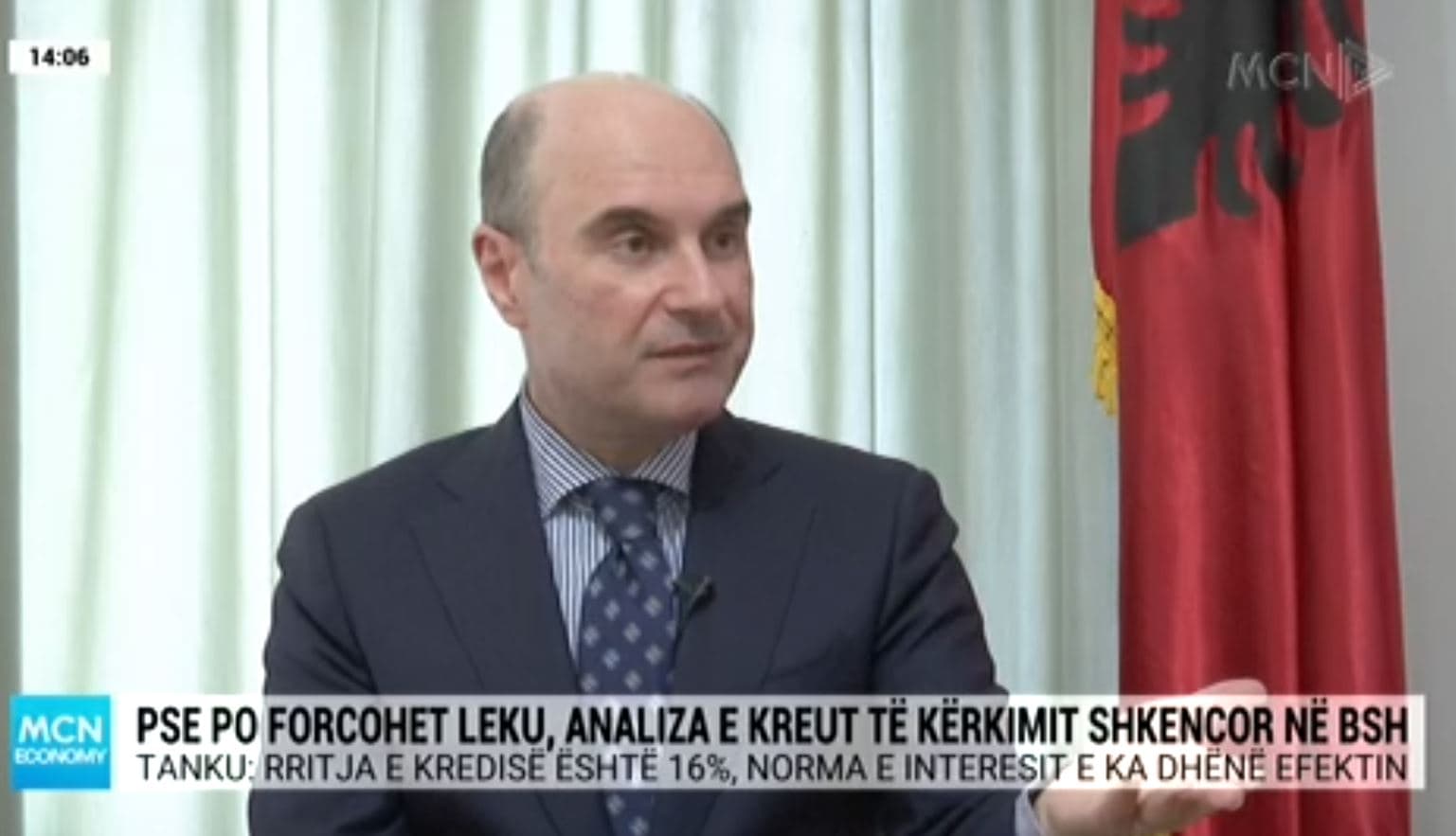 Tanku: Forcimi i lekut nga prania e madhe e euros në Shqipëri. Është rritur kredia hipotekore (VIDEO)