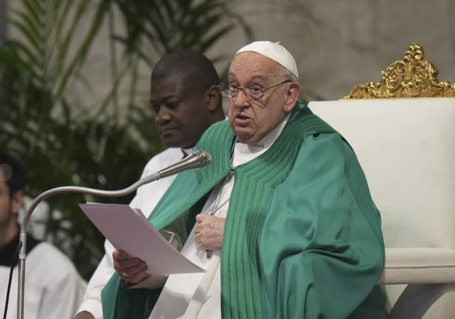 Papa Françesku kërkon hetim për të përcaktuar nëse sulmet e Izraelit në Gaza përbëjnë gjenocid