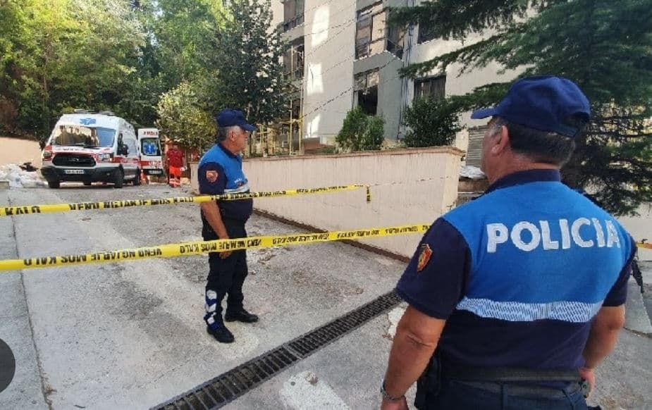 10-vjeçari rrëzohet nga pallati në Durrës, humb jetën në vend