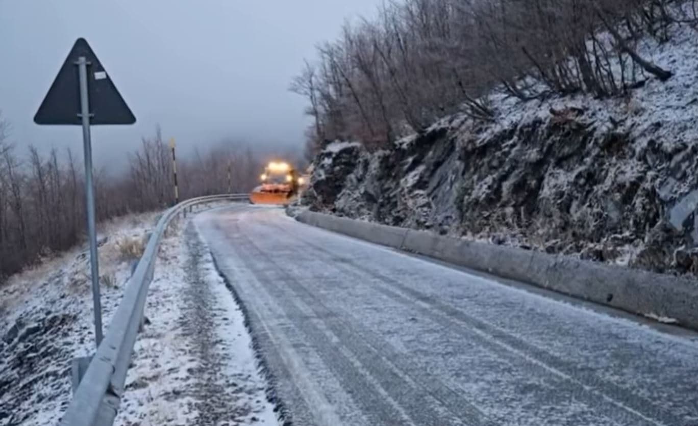 Shi, dëborë dhe rënie gurësh/ Si paraqitet situata në vend 