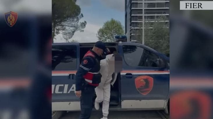 Në kërkim nga drejtësia në Kosovë, arrestohet në Fier 27 vjeçari me qëllim ekstradimin 