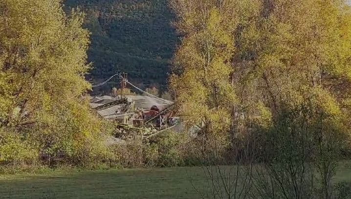 Vdekja e 61 vjeçarit në Kurbin, shpallen në kërkim dy vëllezërit pronarë dhe drejtuesi teknik i firmës