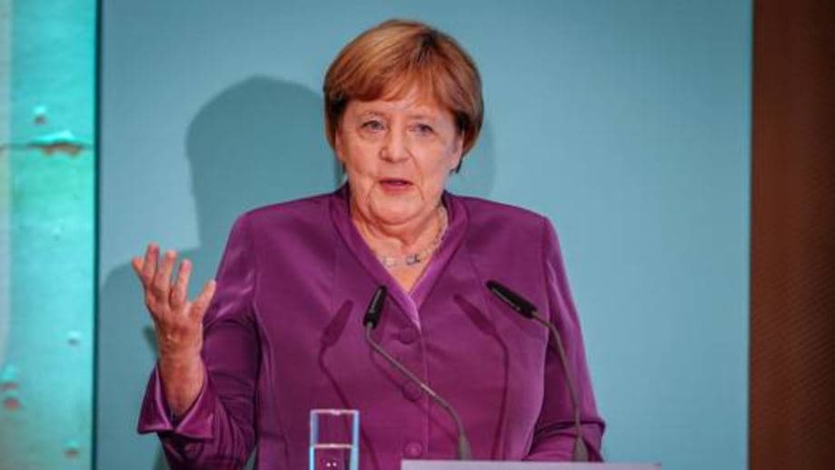 Merkel: E vetmja rrugëdalje nga konflikti në Ukrainë është dialogu