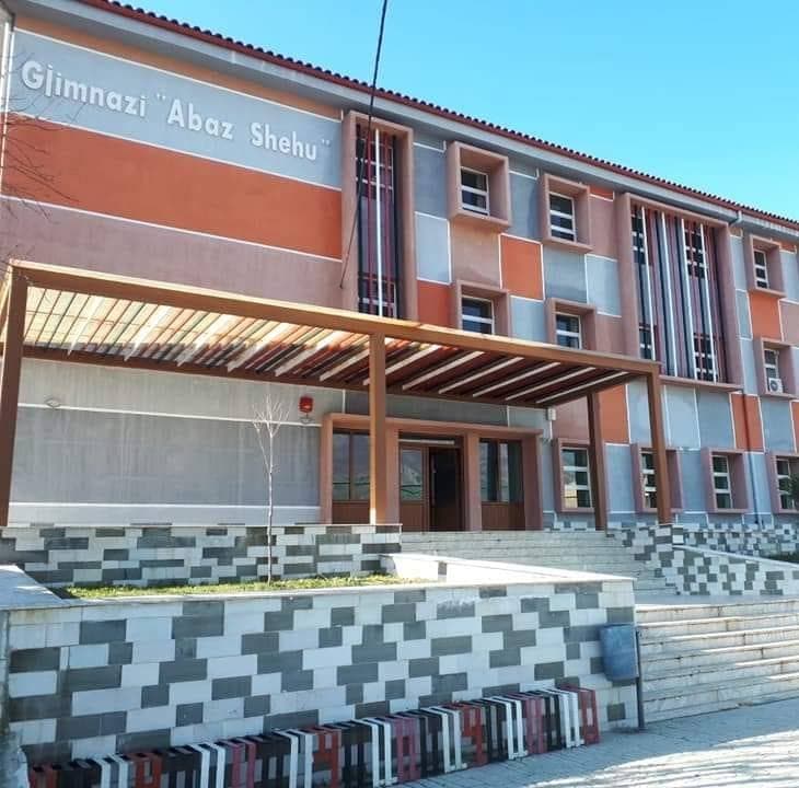 Konfliktohen fizikisht me katër nxënës/ Procedohen penalisht dy të rinj në Tepelenë