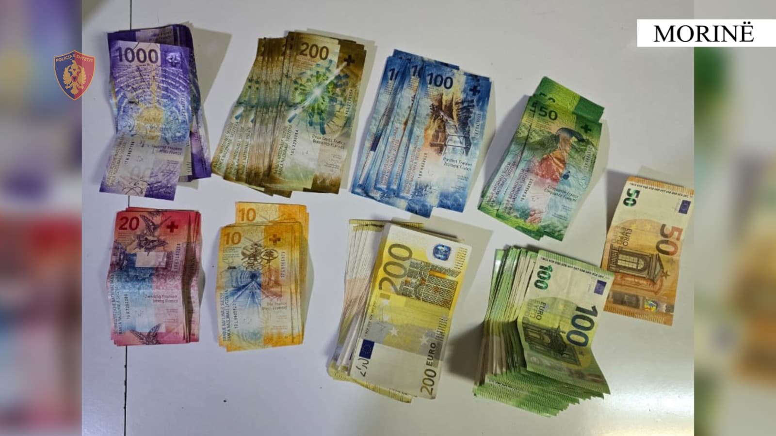 Morinë, dy persona kapen me 18 mijë franga dhe 9 mijë euro të padeklaruara 