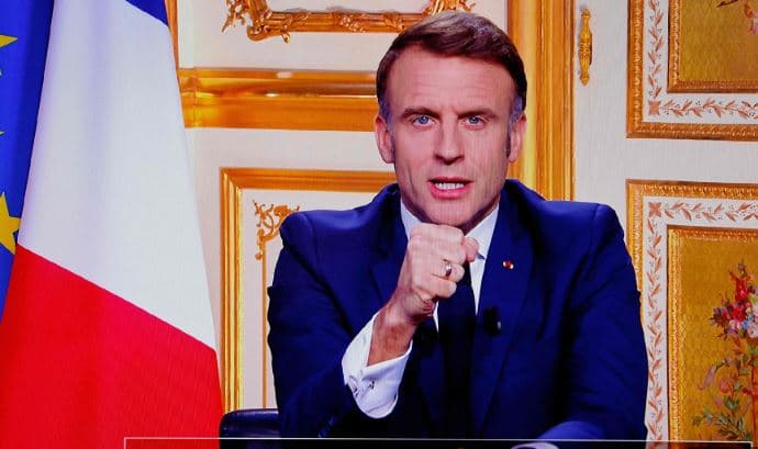 Mes trazirave politike, Macron zotohet të qëndrojë si president deri në vitin 2027