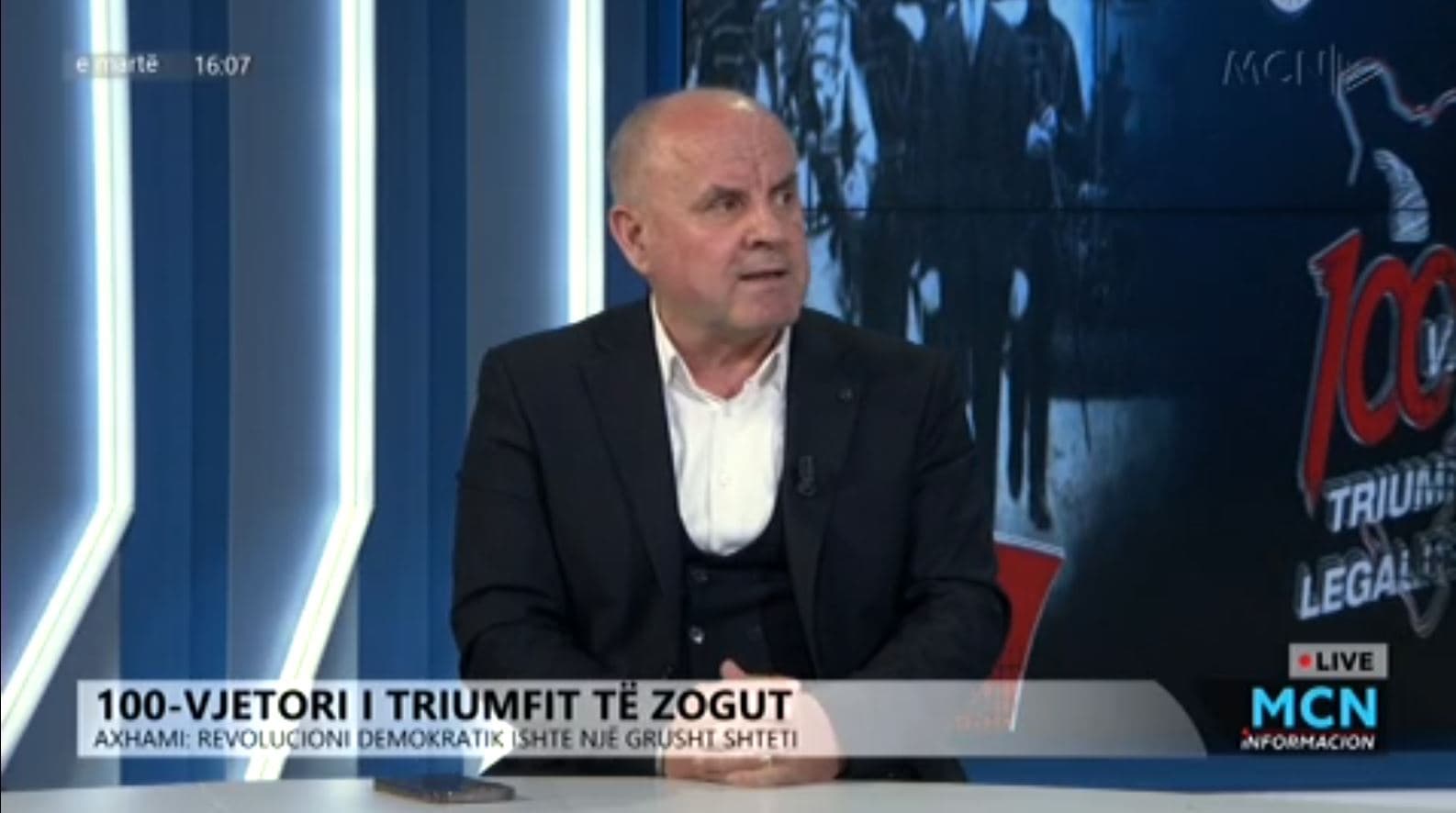 Triumfi i Zogut, Axhami: Nuk u arratis, por u largua si mbret. Historisë po i shkundet pluhuri 