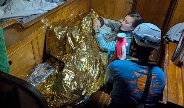 Itali/ Mbytet anija me mbi 40 emigrantë, 11 vjeçarja e vetmja e shpëtuar pas 3 ditësh në det