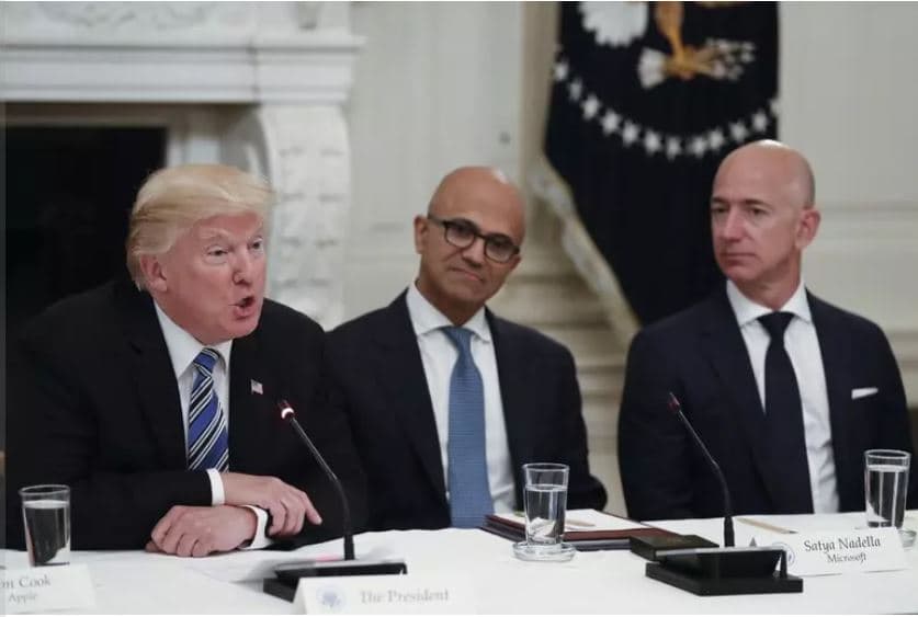 Amazon dhuron 1 milion dollarë për inaugurimin e Trump