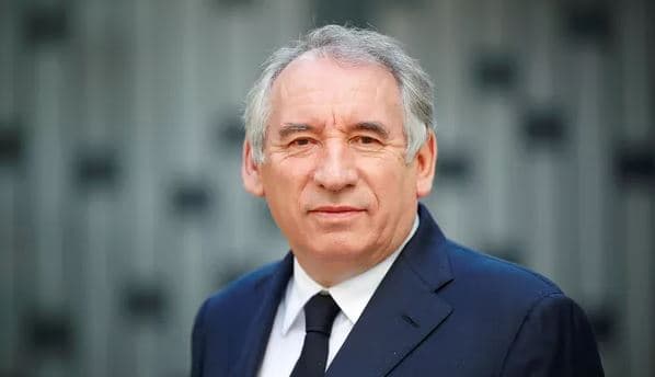 François Bayrou emërohet kryeministri i ri i Francës
