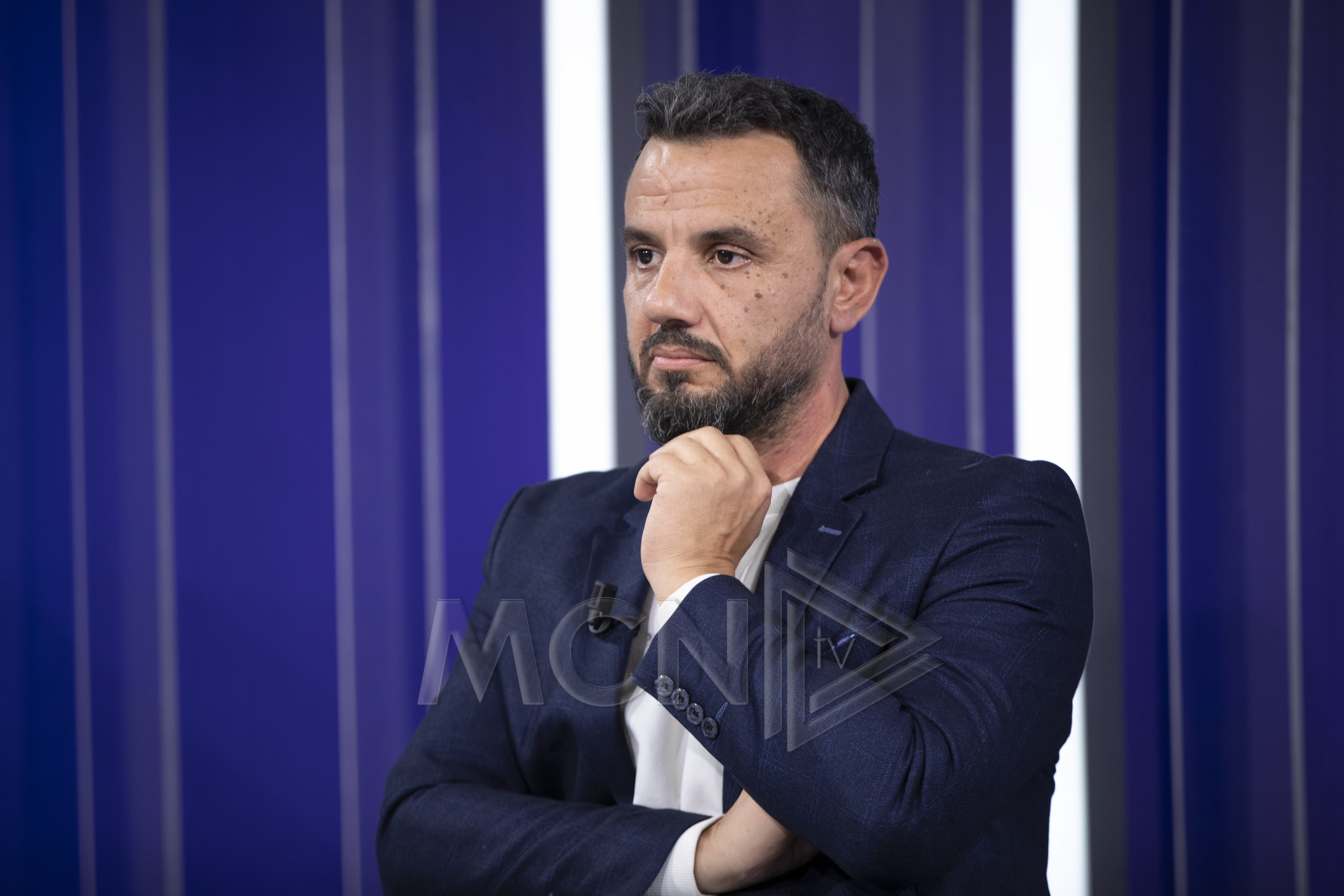 Partitë e vogla, Soko: Nëse duam të rrëzojmë këtë klasë politike, duhet të bashkohemi