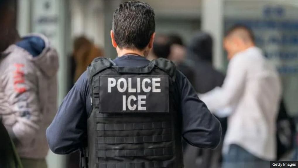 Emigrantët/ Dëbimet e administratës Biden tejkalojnë rekordin e Trump-it 
