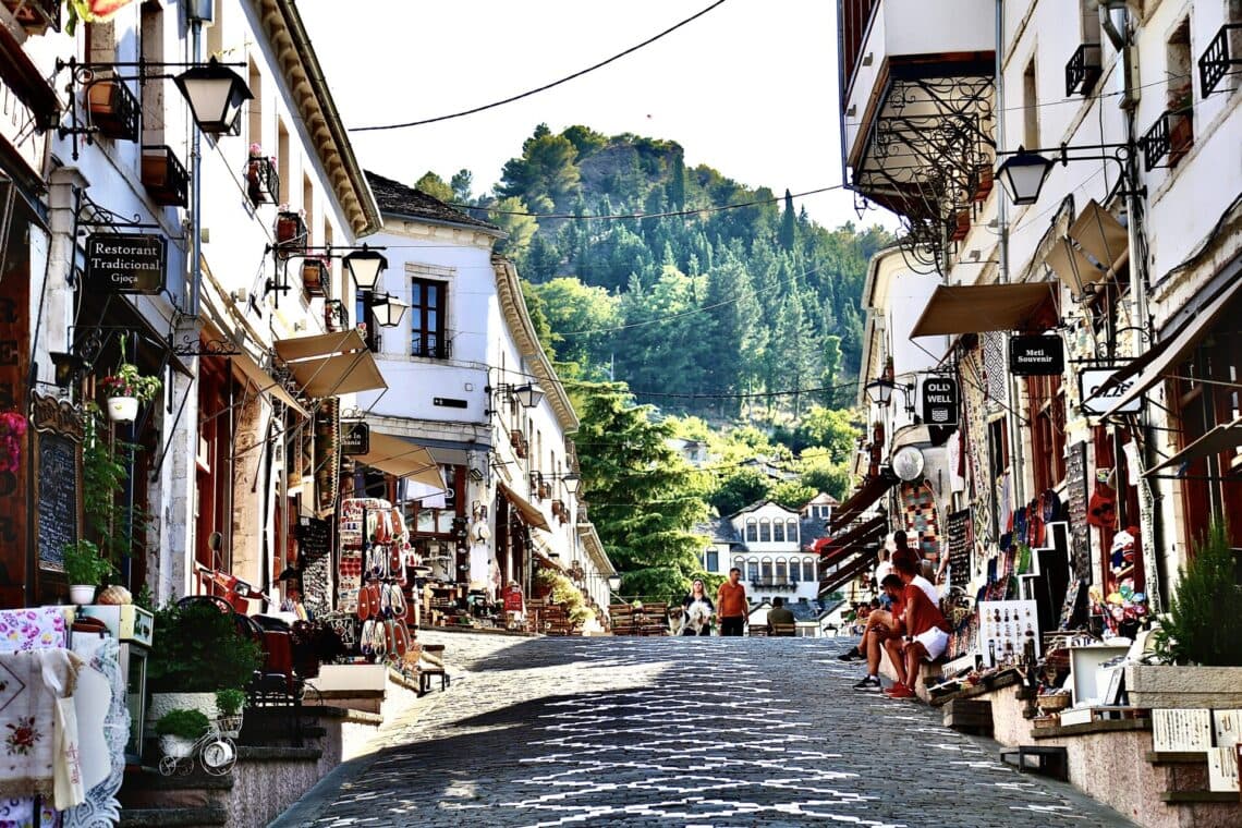 Gjirokastër, gjendet i pajetë një person