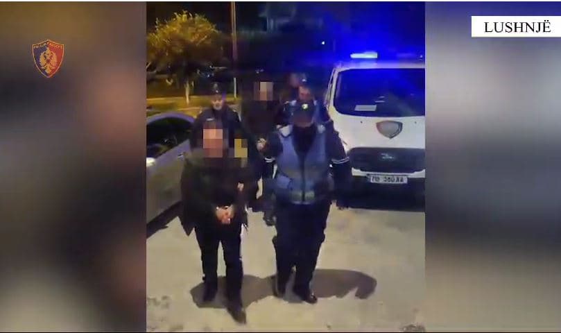 Përshtatën lokalet për vënie bastesh, dy të arrestuar në Lushnje