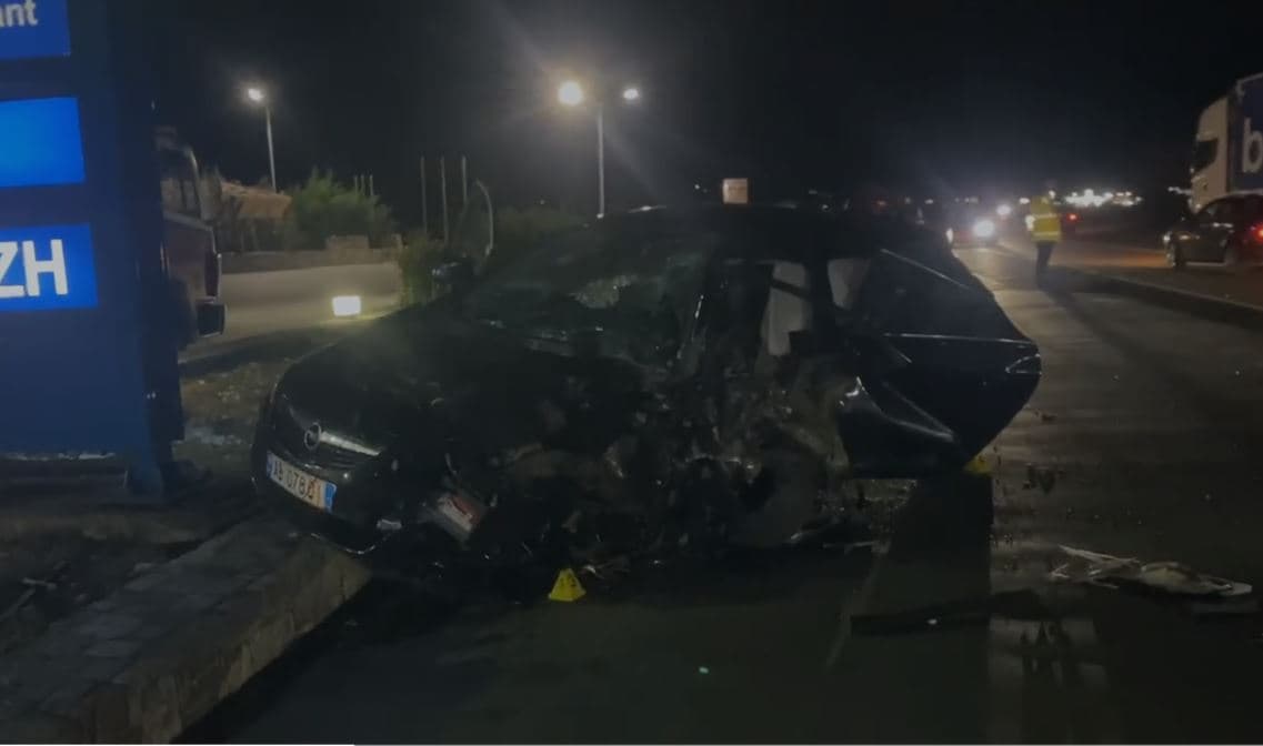 Përplasen tre mjete në Lezhë-Laç, 3 të plagosur