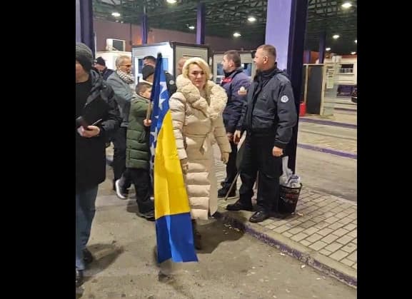 Hyn në fuqi lëvizja pa viza në Kosovë për qytetarët nga Bosnje Hercegovina